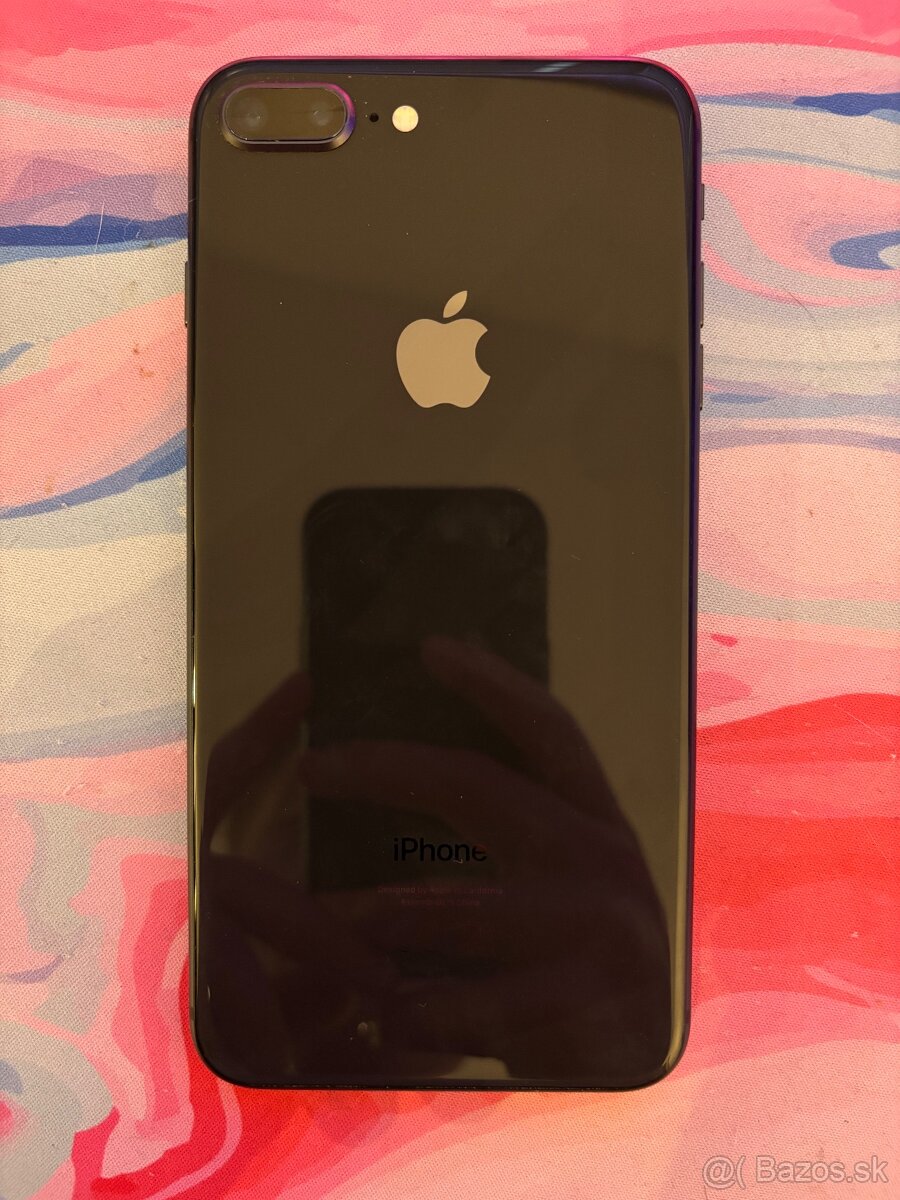 iPhone 8 Plus 64GB Space Grey - 3