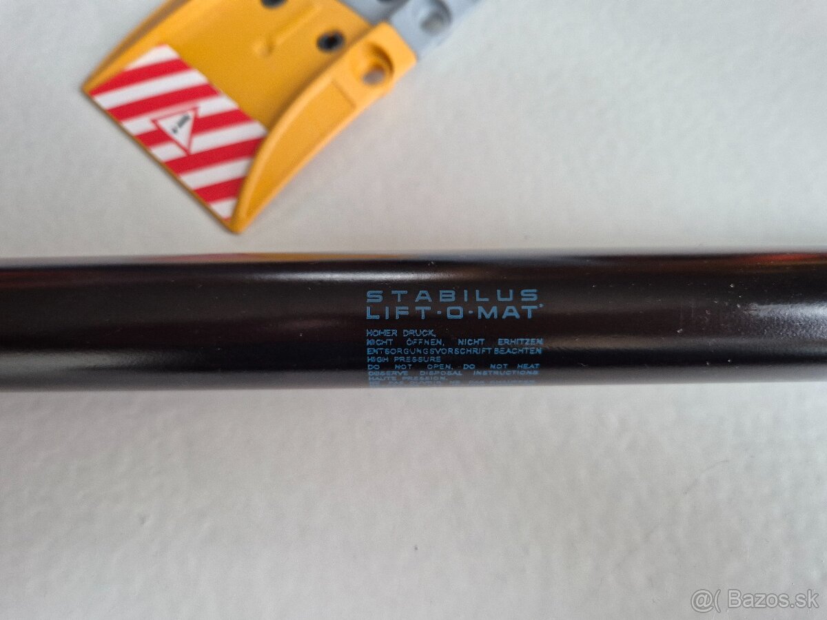 Predám tlmič vzpera kapoty kufra - 3