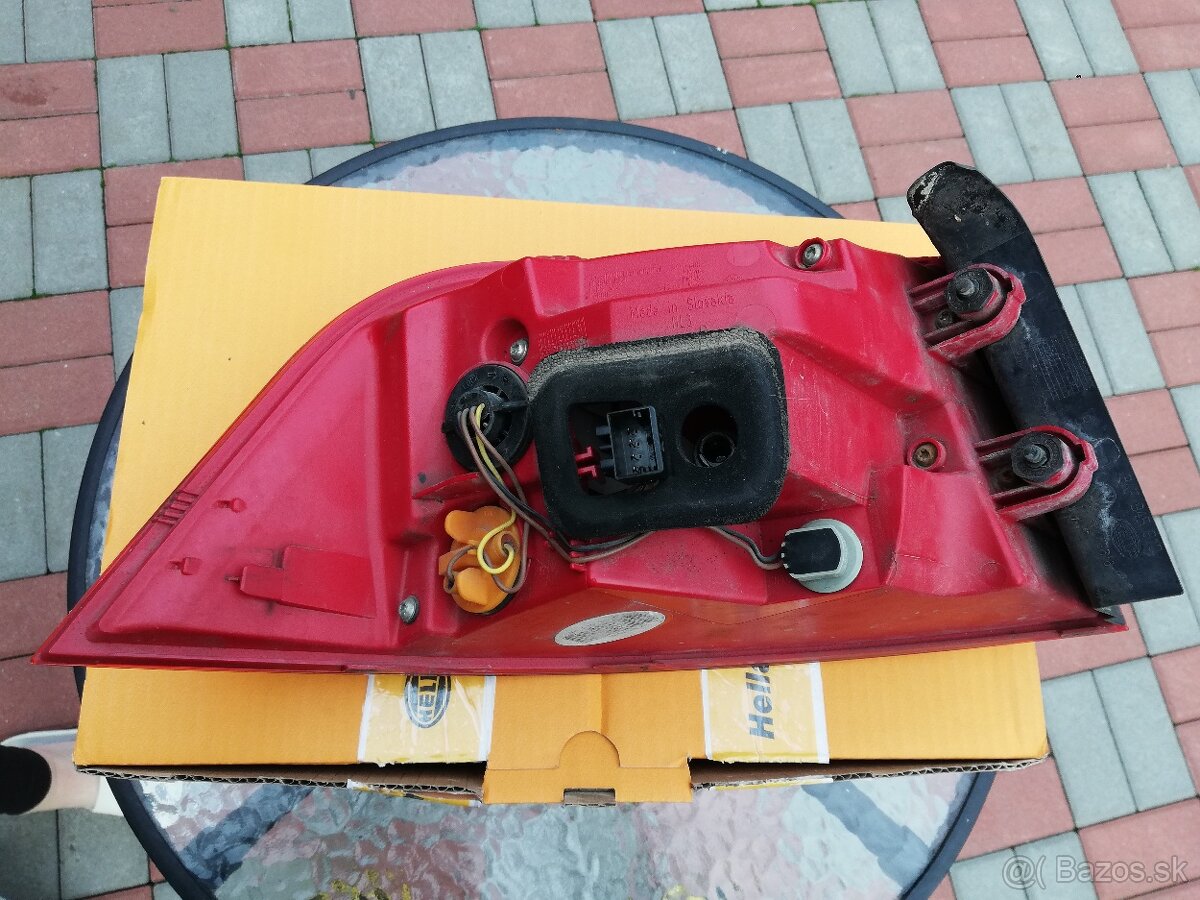 VW Passat B7 Combi Zadné LED Svetlo - 3