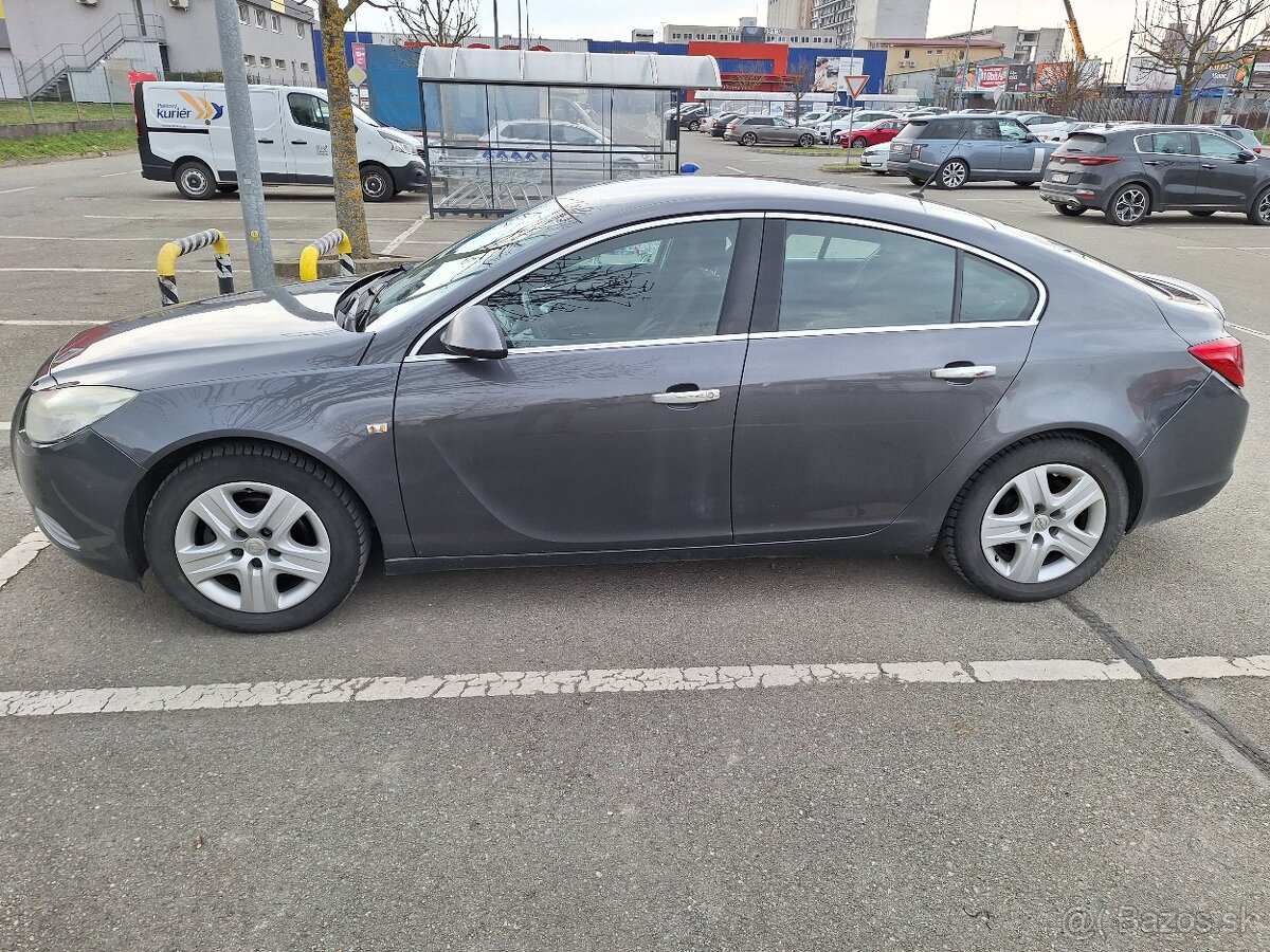 Opel Insignia 1.8 benzín - 3