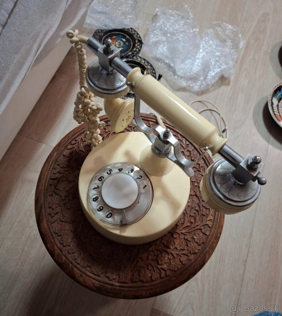 Rusky statozitny telefon - 3