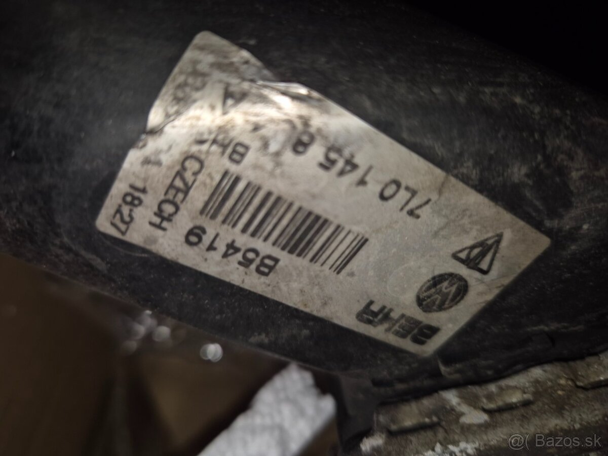 Pravý intercooler VW Touareg 5.0 tdi, Porsche Cayenne 4.5 - 3