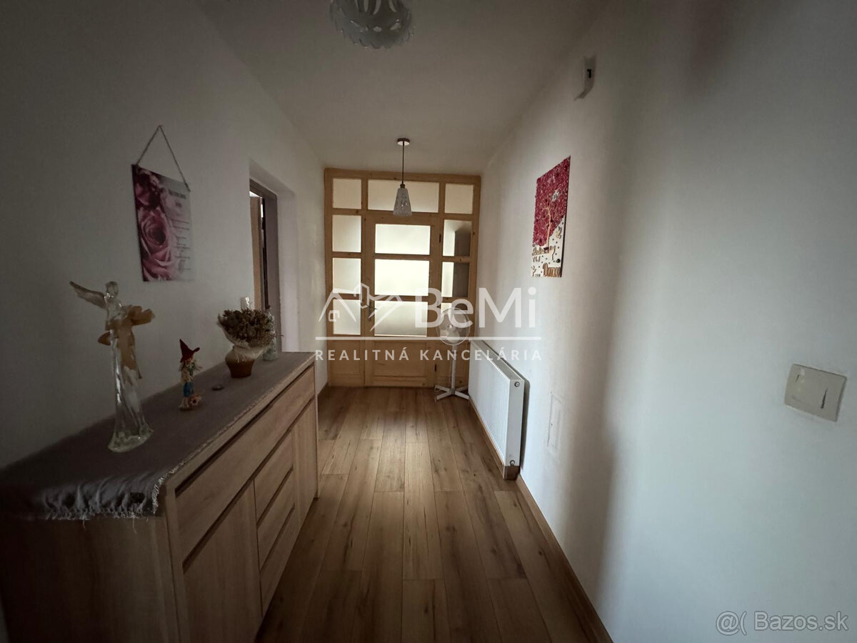 Vidiecky rodinný dom v obci Bobrov na predaj - 3