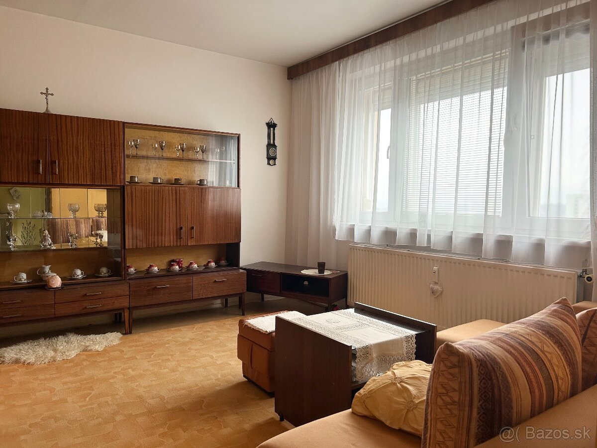 RFReality 1izbový v Sásovej s lóggiou - 3