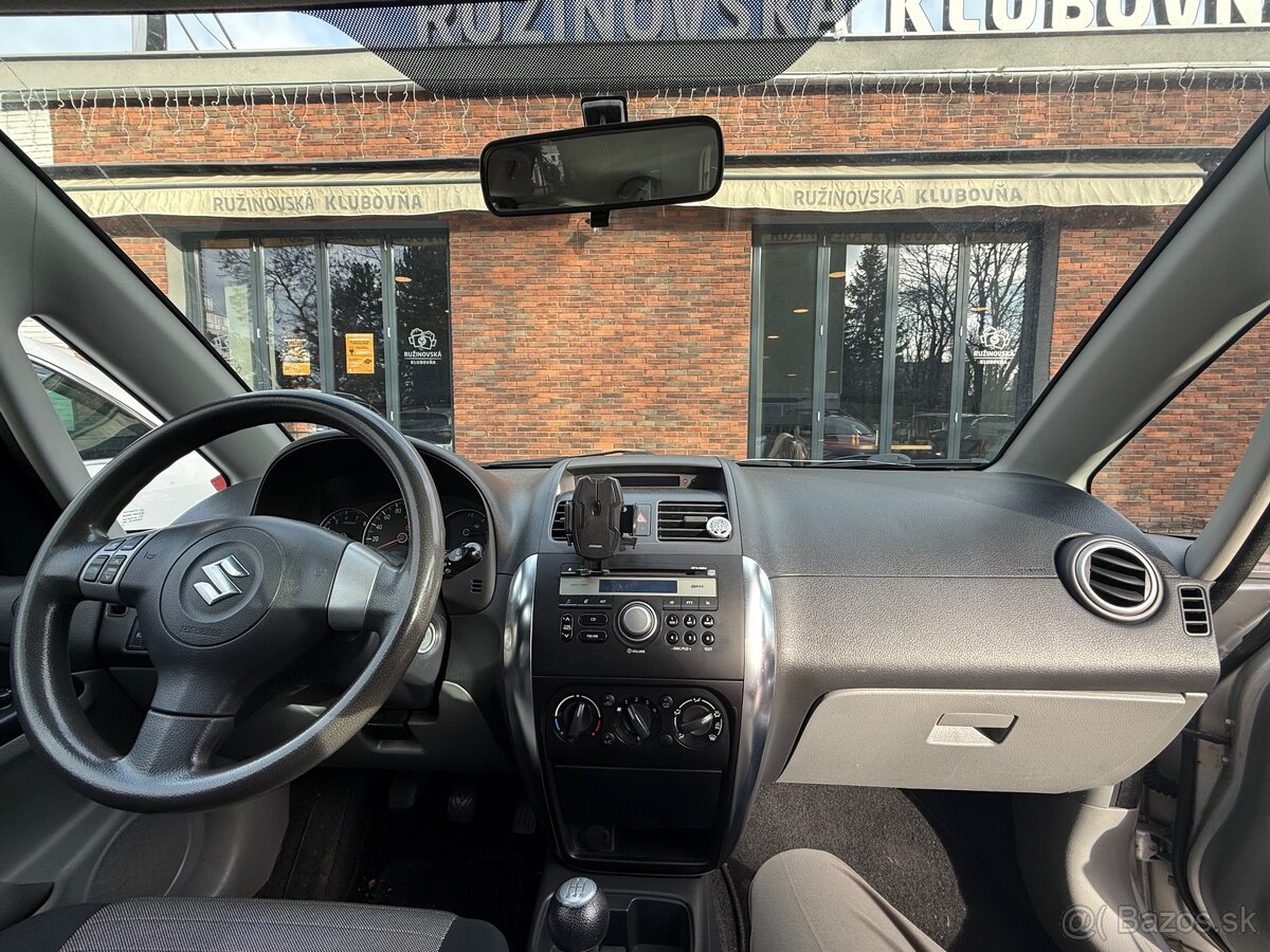 Suzuki SX4 - 3