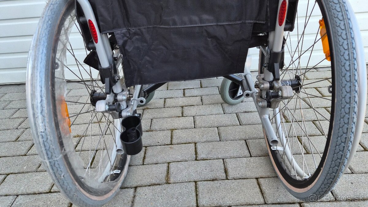 invalidny vozík 46cm držiak na barle pas - 3