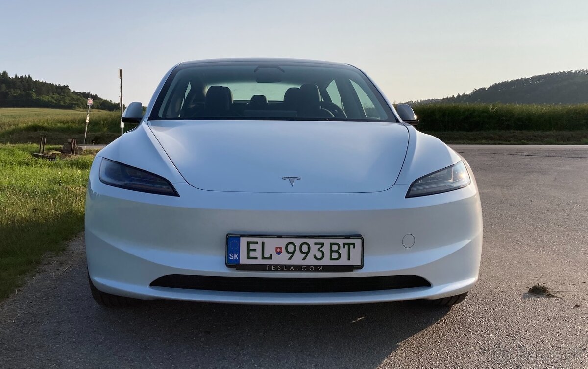 Tesla Model 3 Long Range RWD Highland - 3