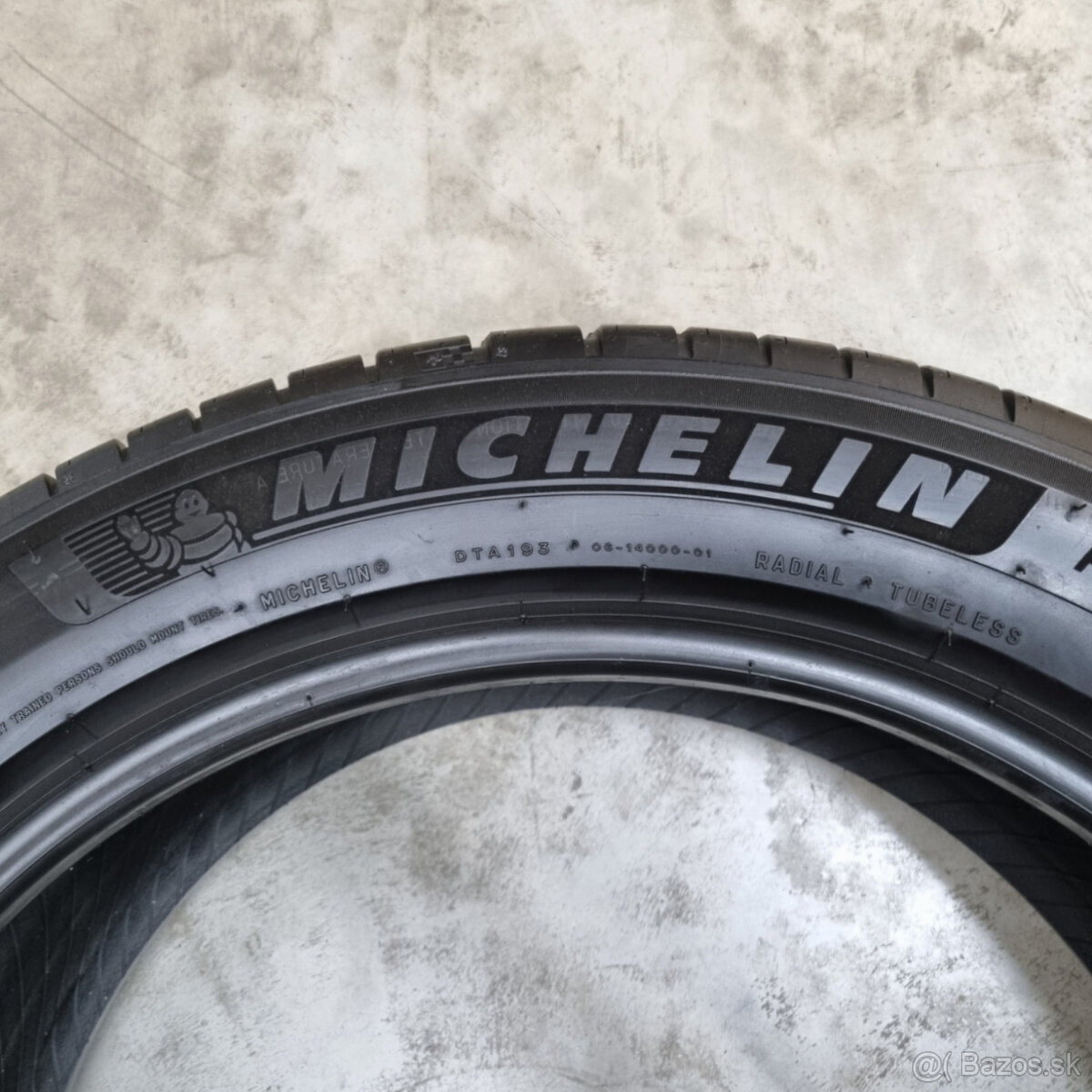 Letné pneumatiky 235/50 R20 MICHELIN - 3