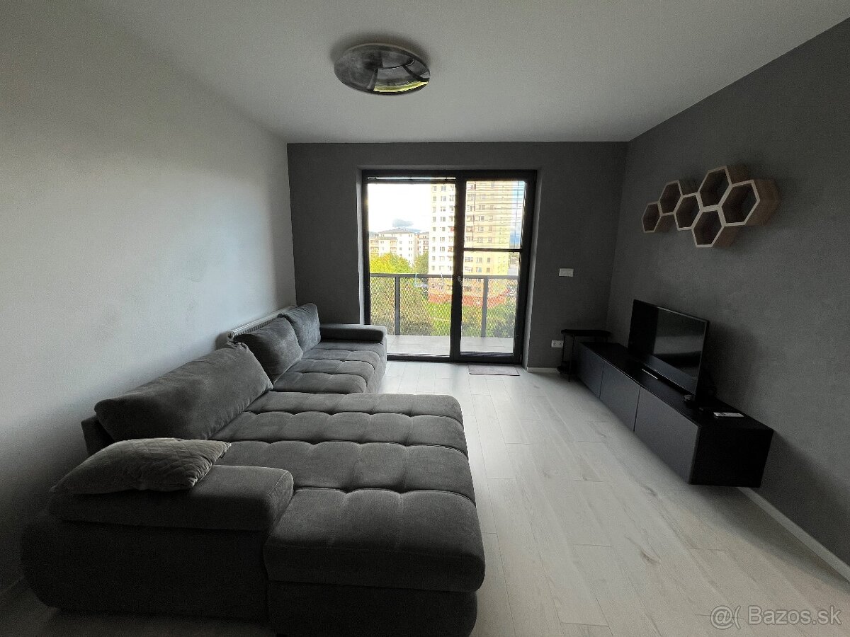 Javorka- prenájom 2 izbovej bytu - 3