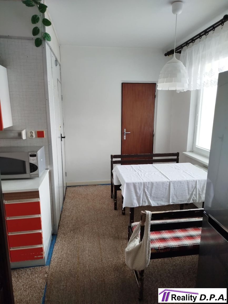 Rezervované-Na predaj - 2 izbový veľkometrážny byt 74 m2 Tur - 3