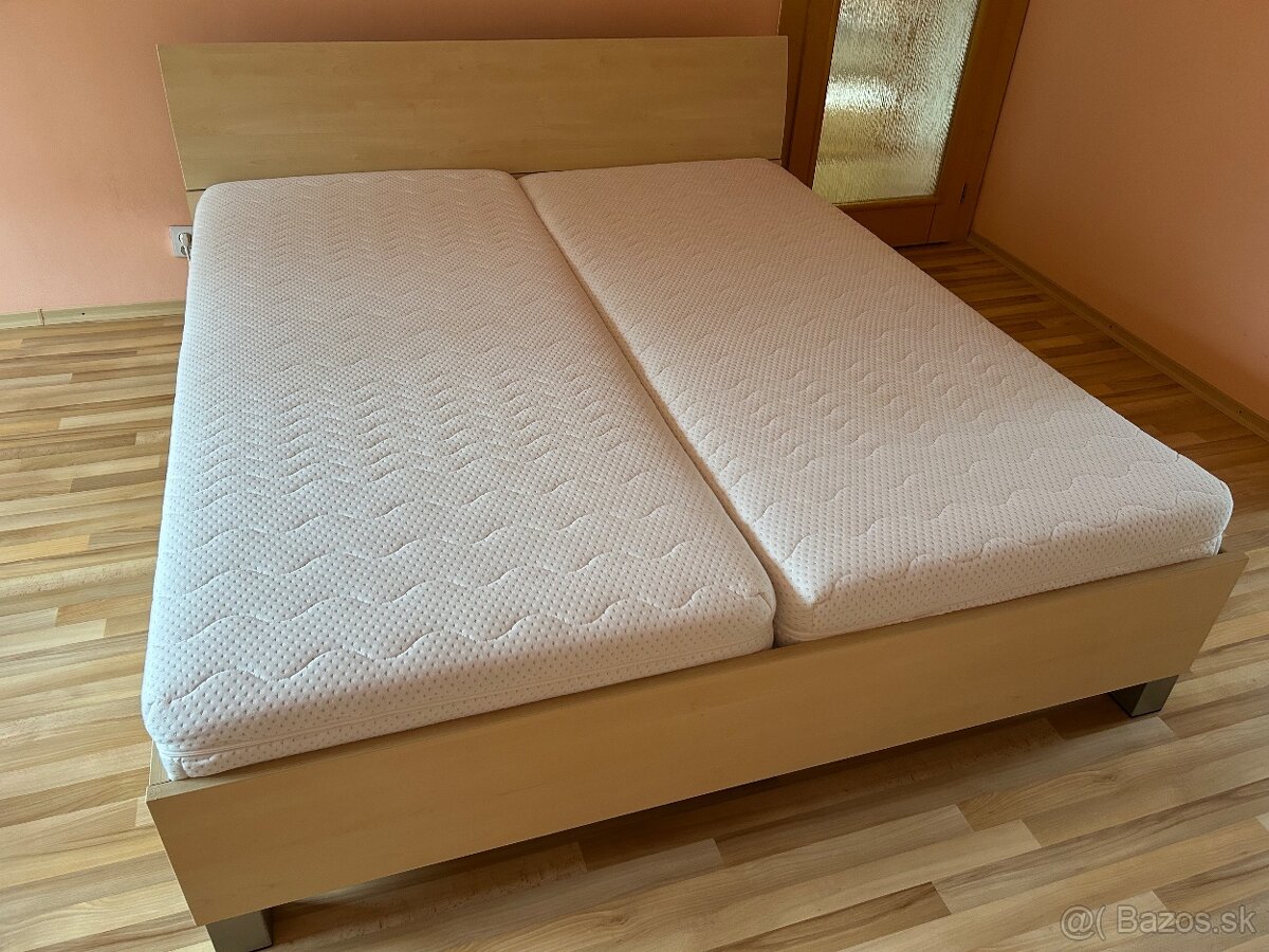 Manzelská posteľ s roštami - 3