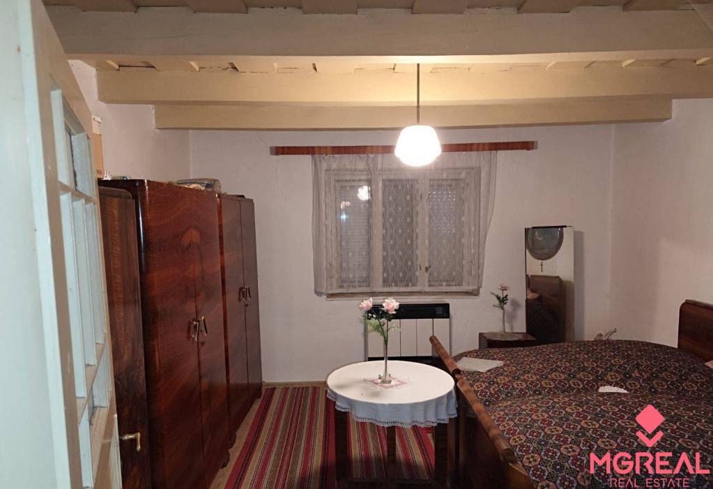 Na predaj rodinný vidiecky dom a stavebný pozemok v Jasovej - 3