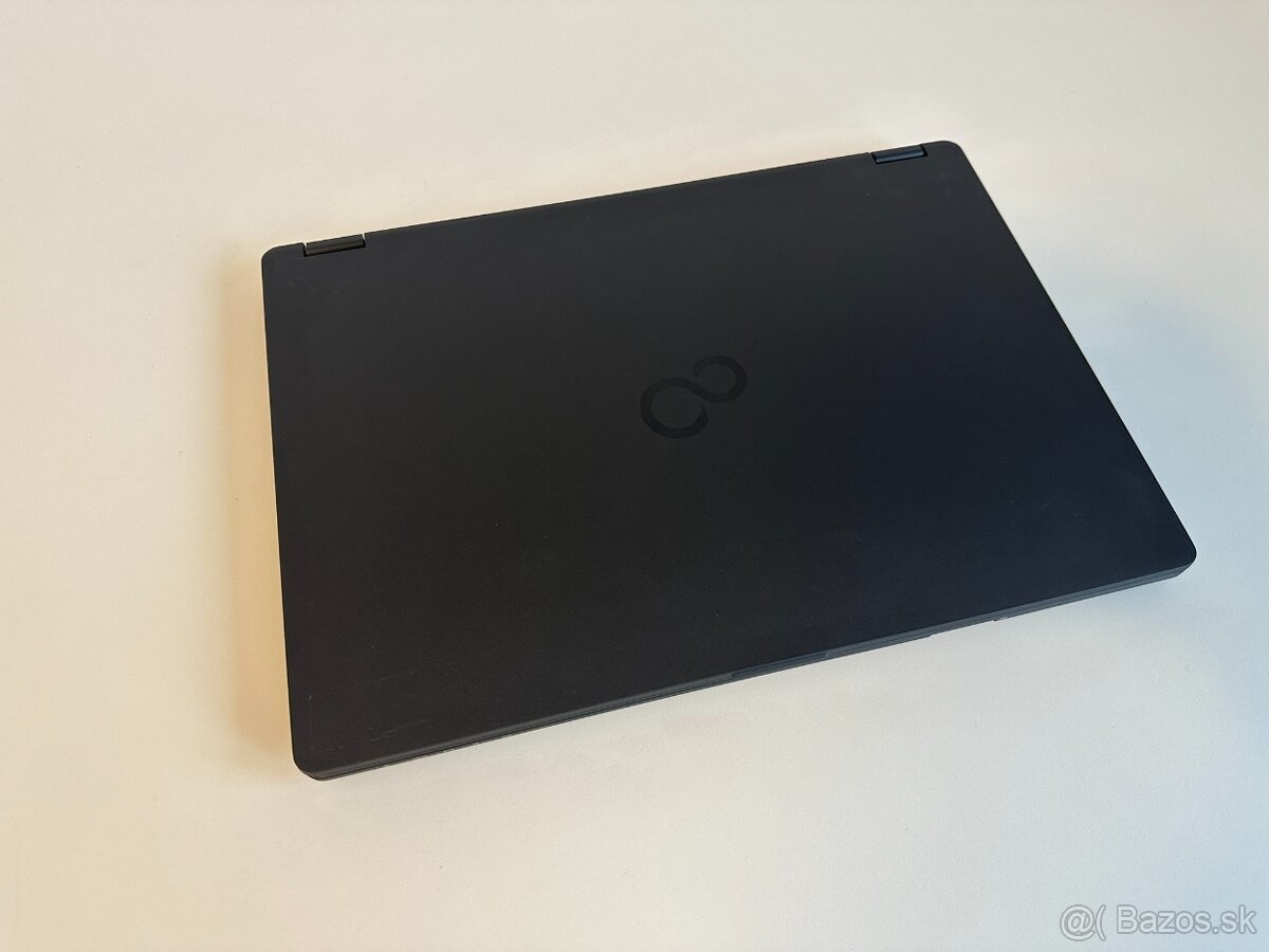 Fujitsu LifeBook U747 / i5 / 8GB DDR4 / 512GB SSD / Win10 - 3