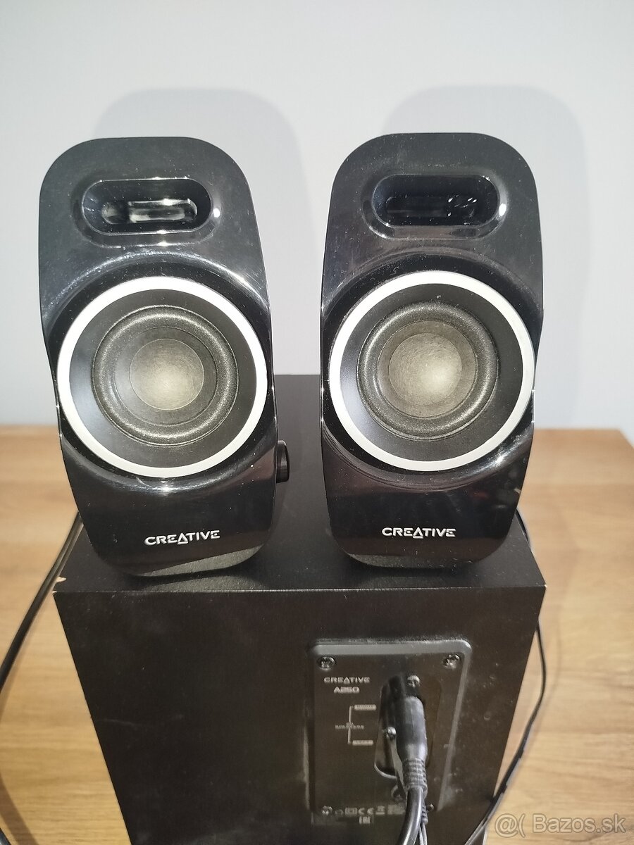 Predám reproduktory Creative Inspire A250 2.1 - 3