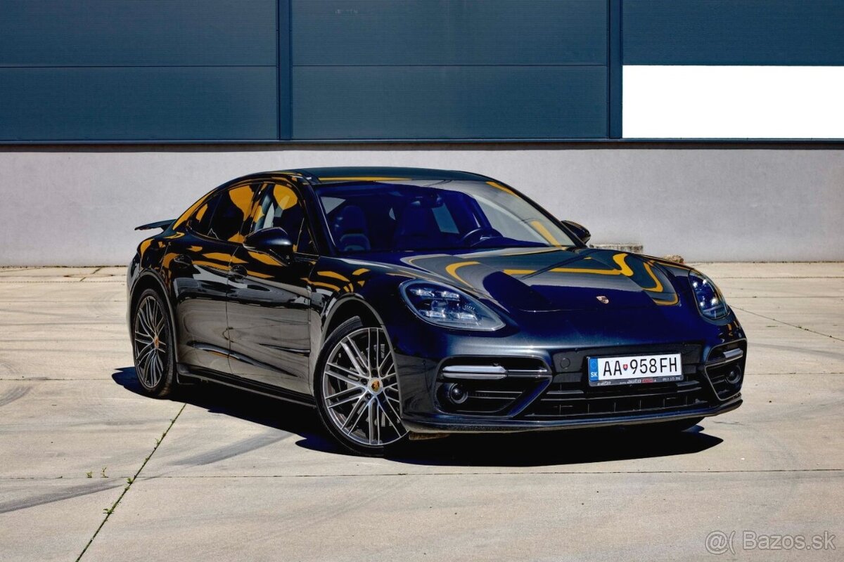 Porsche Panamera Turbo 4x4 A/T - 3