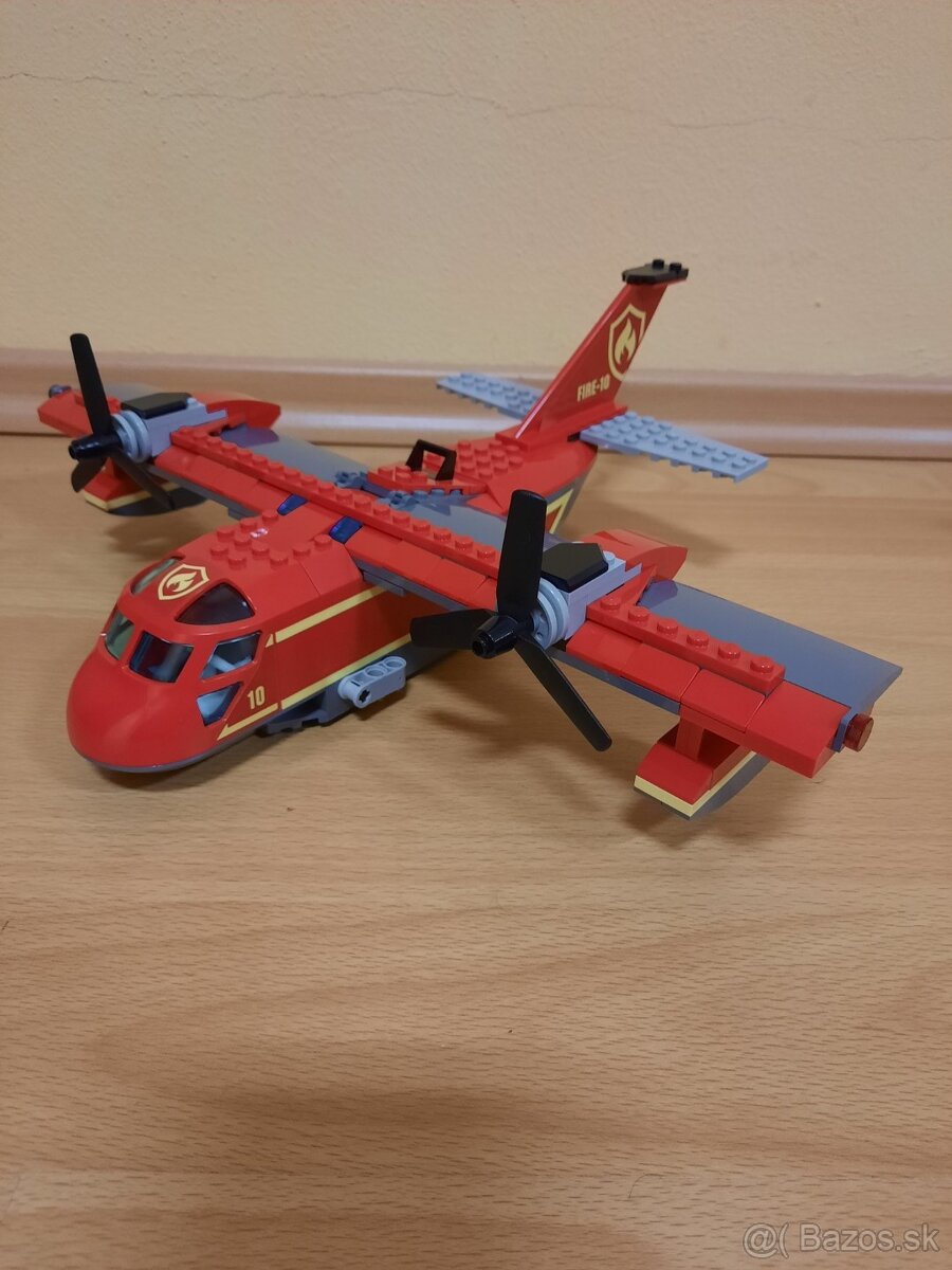 Lego City 60217 - Fire Plane - 3