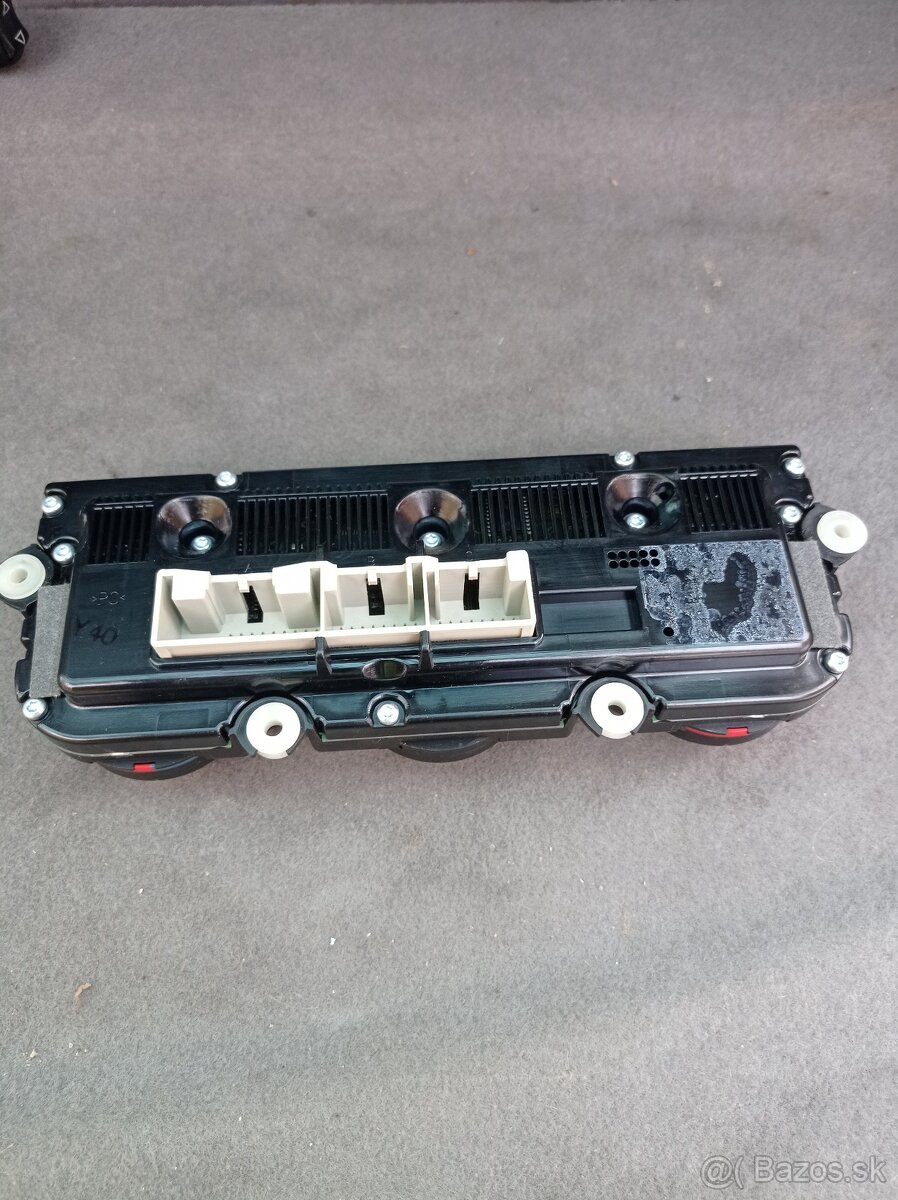 Panel ovládania automatickej klimatizácie Golf 5 - 3