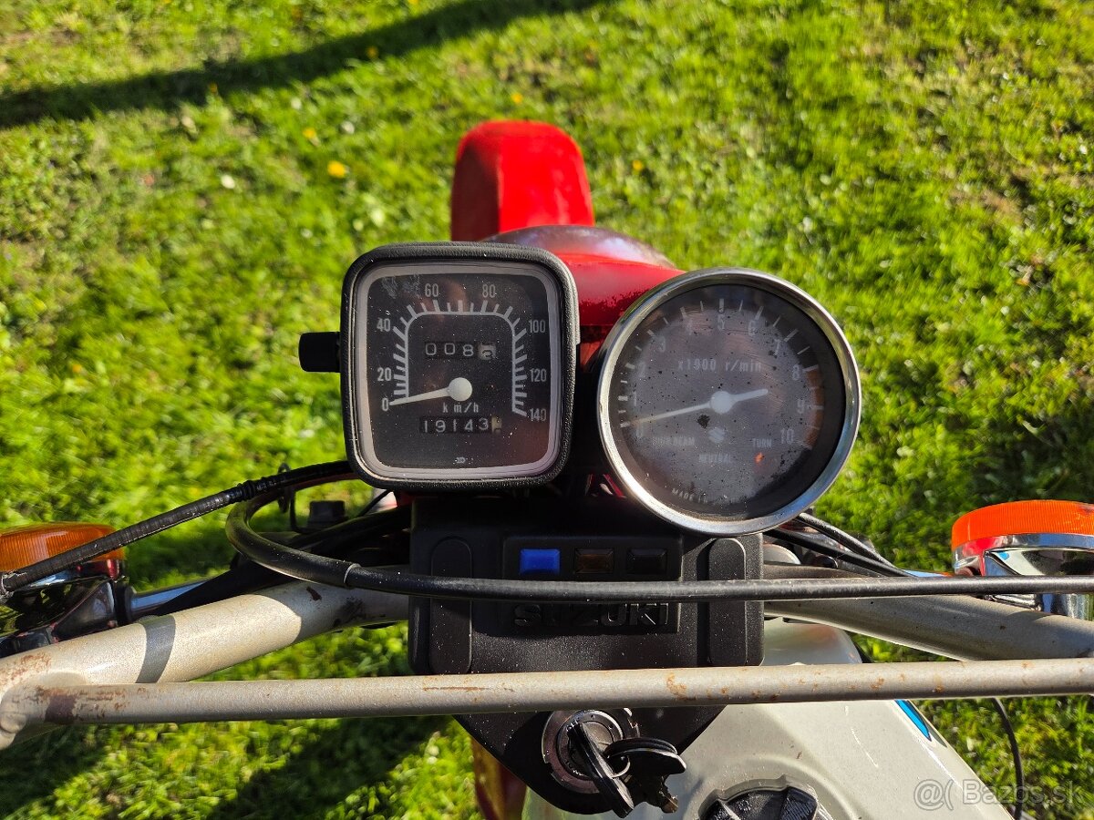 Suzuki TS 125 1980 - 3