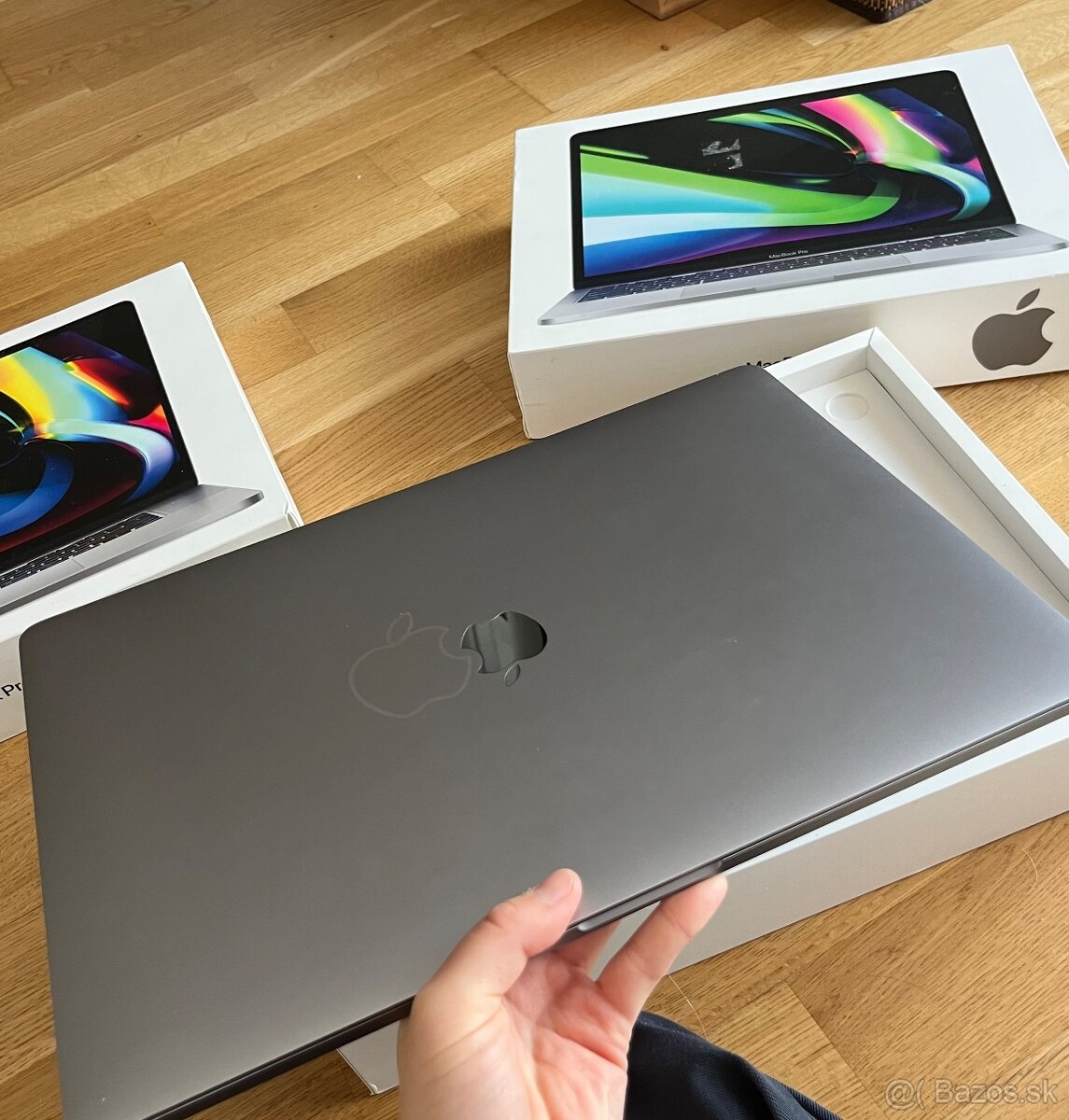 MacBook Pro 16" (Late 2019) - 3