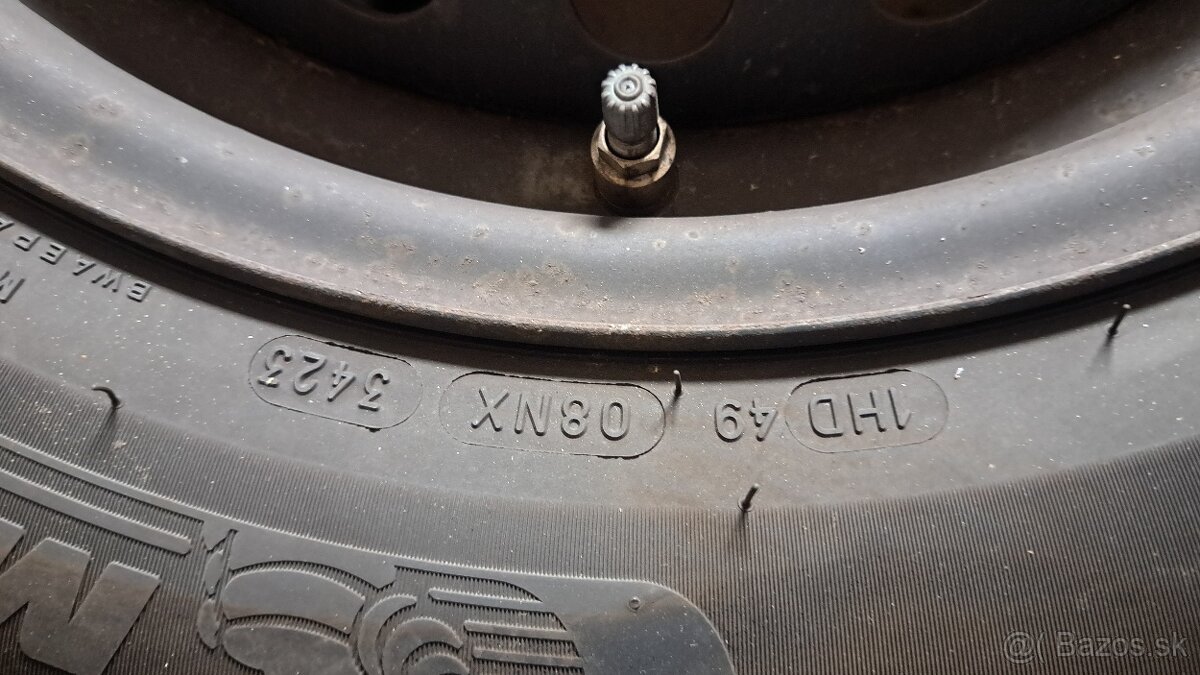 Predám zimné pneu MICHELIN ALPIN 6 215/60 R16 99H - 3