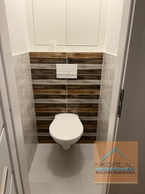 na prenájom zrekonštr. 2 izb. byt, KADNÁROVA ul. - 3