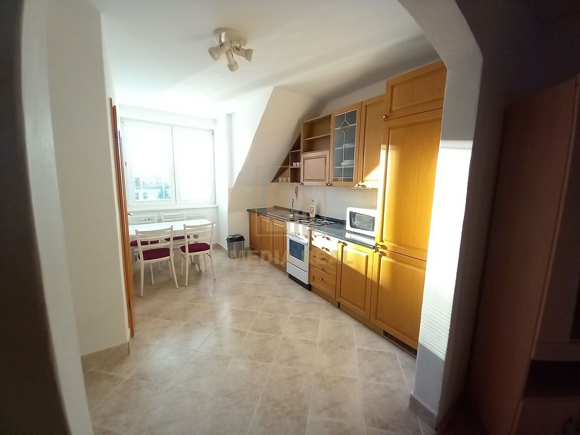 Prenájom krásny, výnimočný 4-izbový byt+balkón v peknom pros - 3