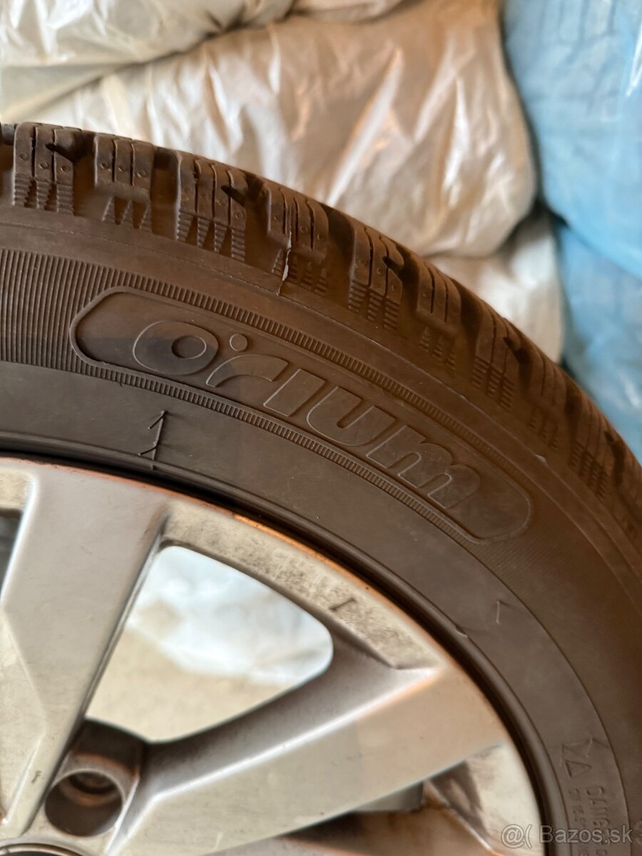 Kolesá sada zimné pneu. 205/55R16 94H 6,5Jx16H2 - 3