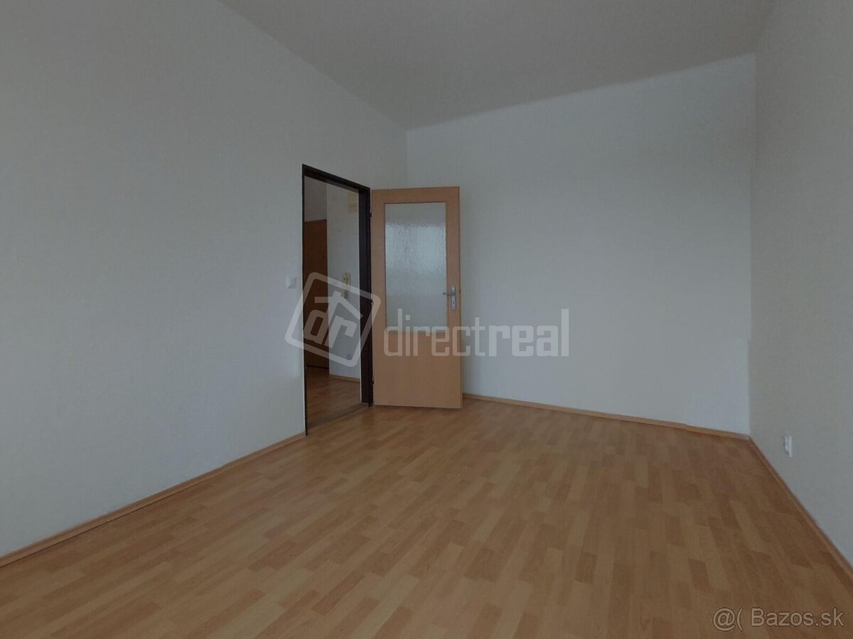 Jednoizbový byt neďaleko centra Zvolena - 3