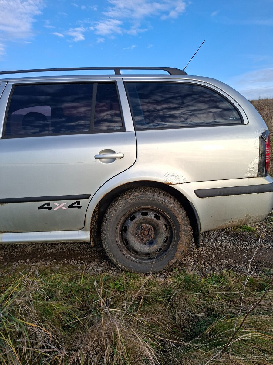 bocne dvere Skoda Octavia 9102 aj 9596 - 3