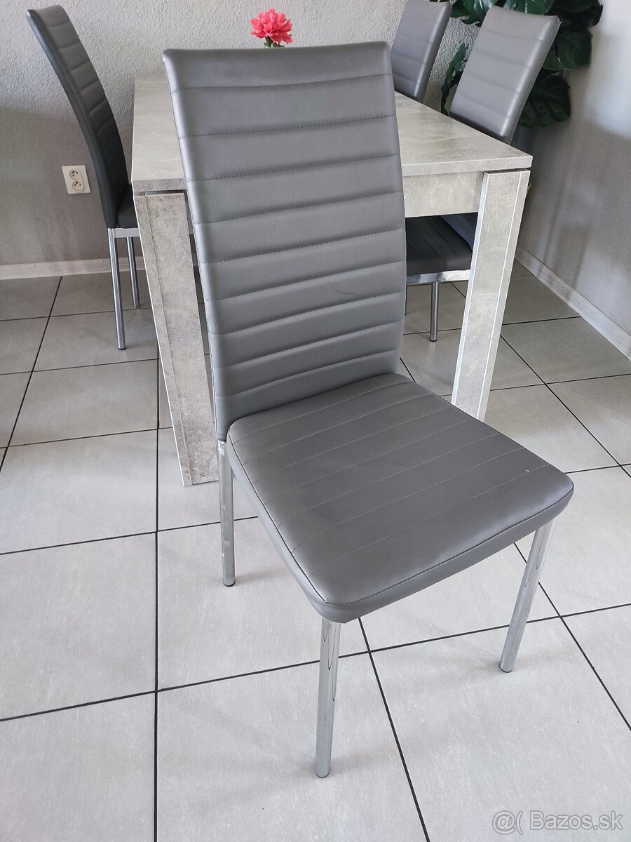 Jedálenská zostava - 3