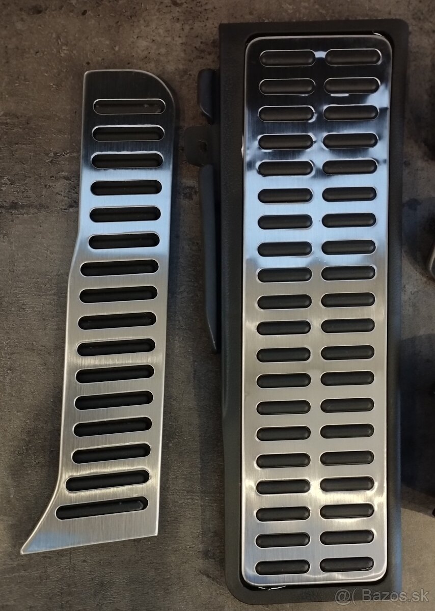 Octavia 2,Golf 5,6 pedále+opierka nohy - 3