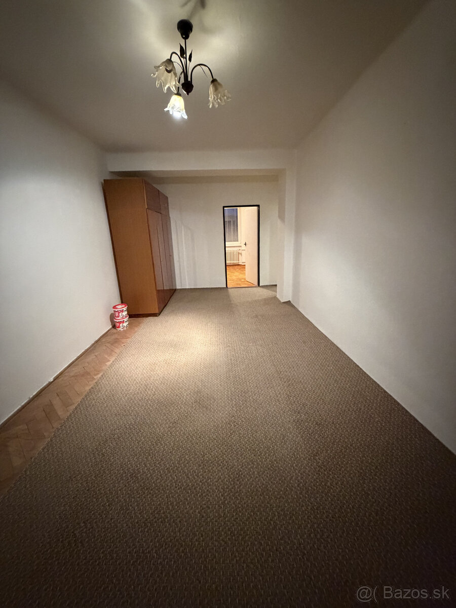 Na prenájom 2-izbový byt v Humennom. - 3