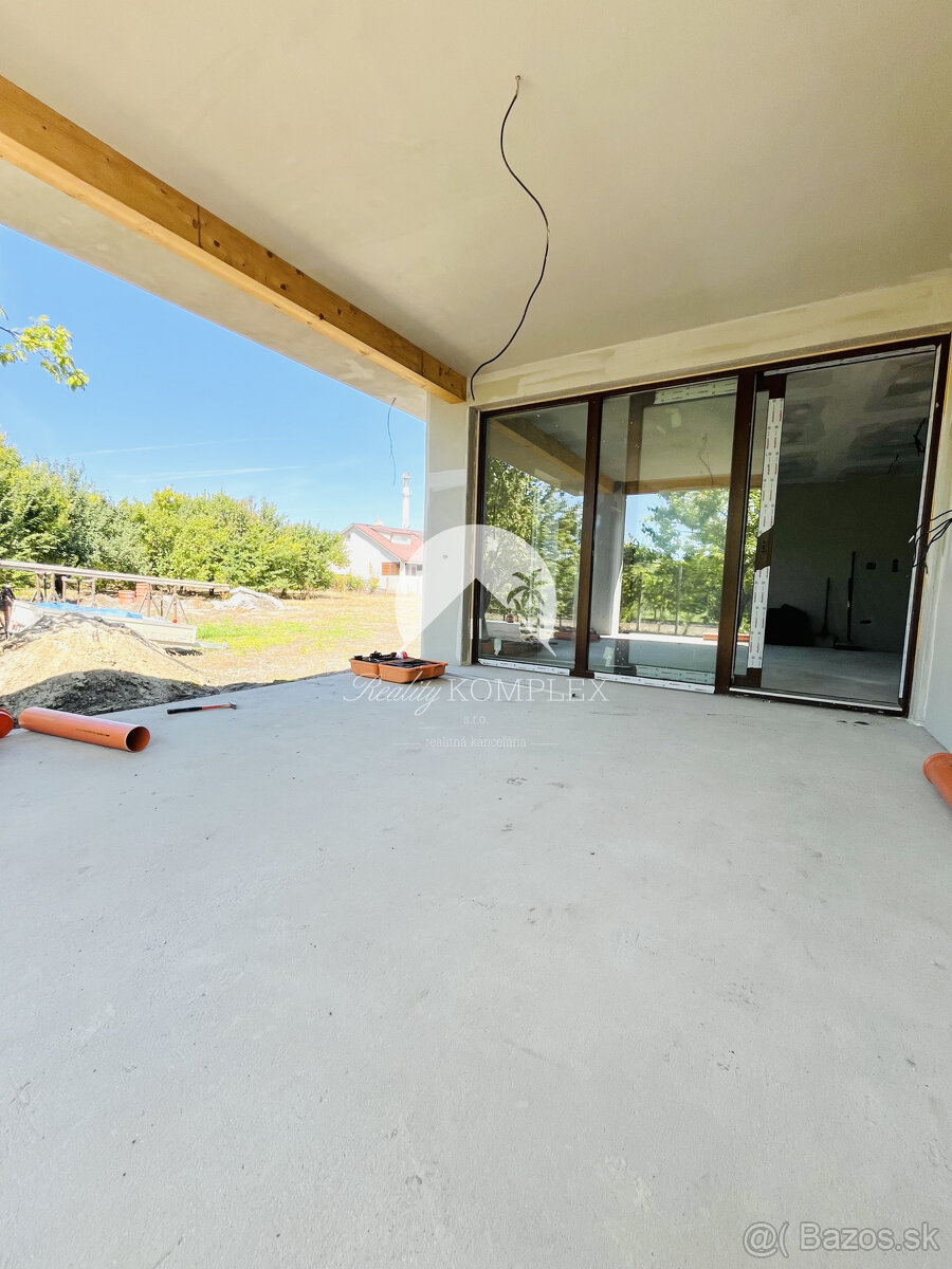 Reality KOMPLEX s.r.o., Vám ponúka na predaj 4-izbový dvojdo - 3