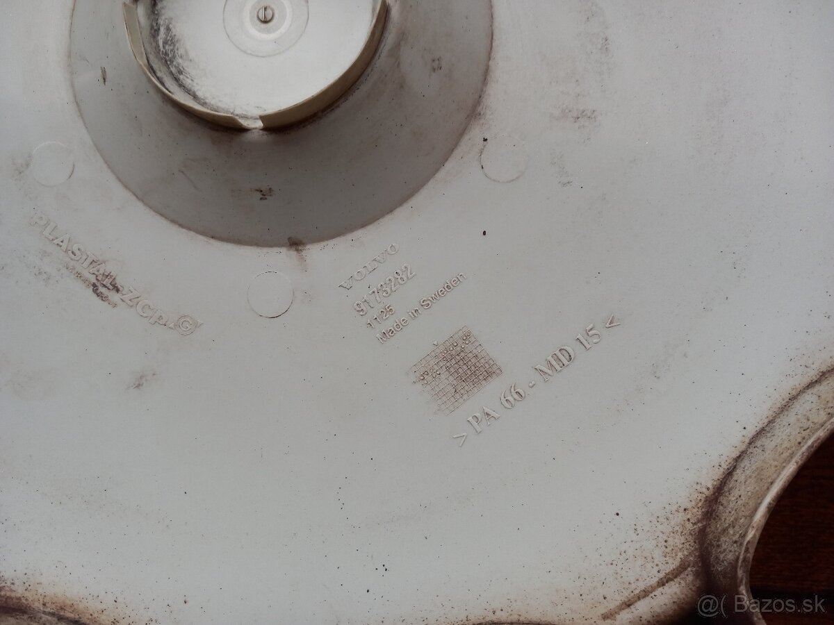 Puklice, poklice Volvo, Sada 9173282 - 3