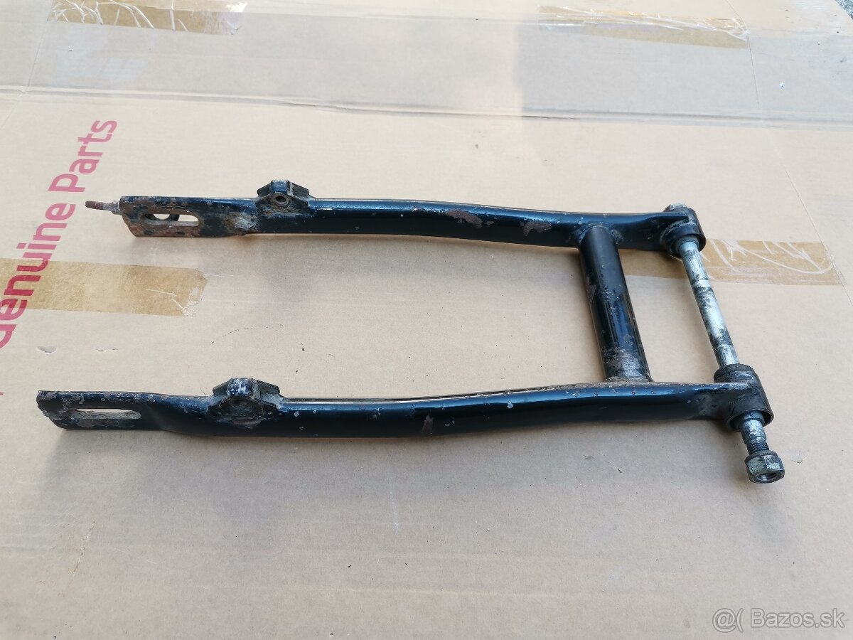 SIMSON S51 / ZADNÁ KYVNÁ VIDLICA - 3