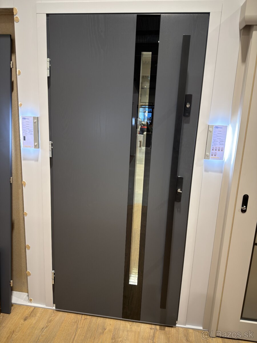 Drevené vchodové dvere 90 ľavé - 3