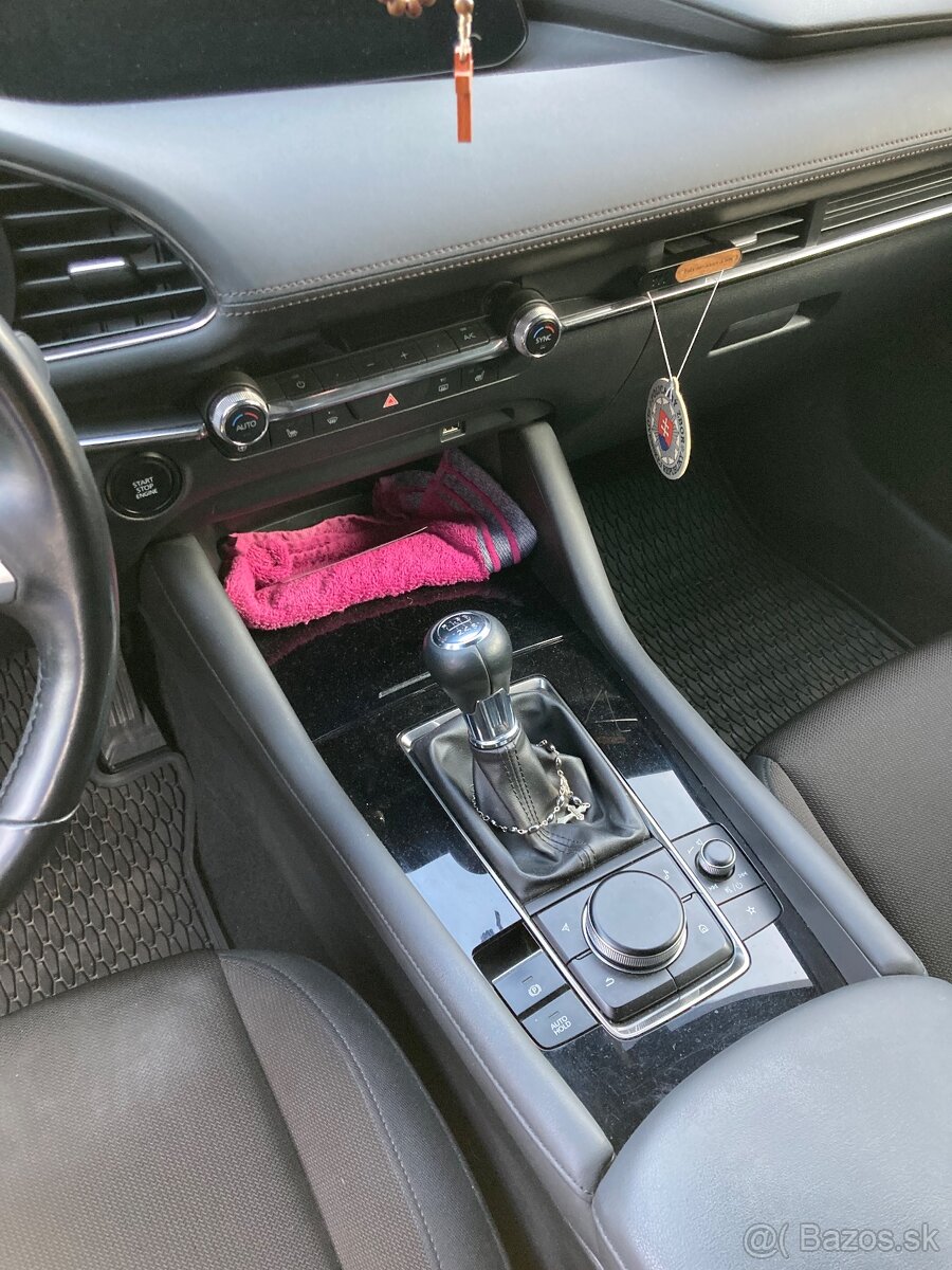 Mazda 3 - 3