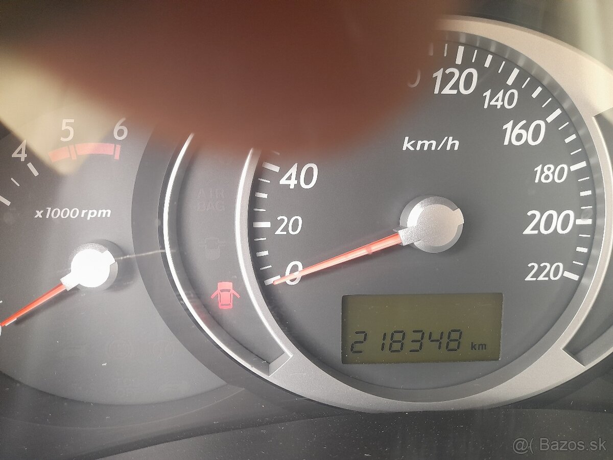 Hyundai Tuscon 2,0 CRDi, rok 6/2007 - dovoz - 3