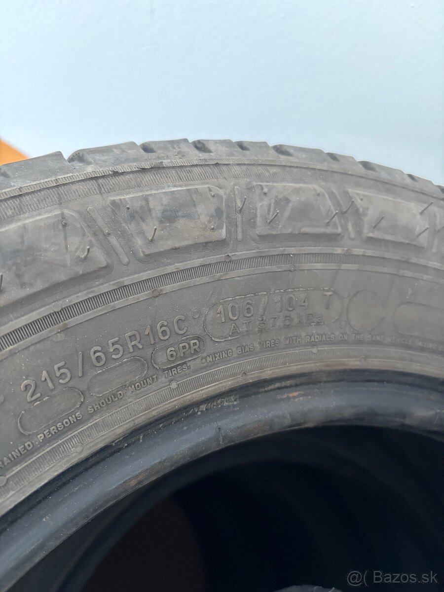 Predam letne pneo michelin 215/65/16c - 3