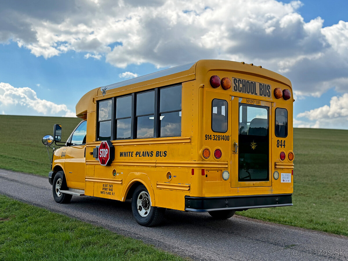 CHEVROLET EXPRESS – USA SCHOOLBUS – 6.6 DURAMAX DIESEL - 3