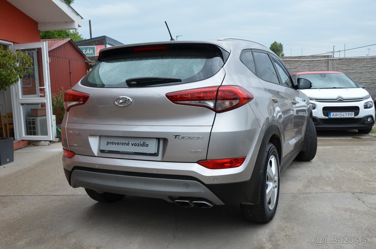 Hyundai Tucson 2,0 CRDi Family 4x4 AT6 100kw - 3