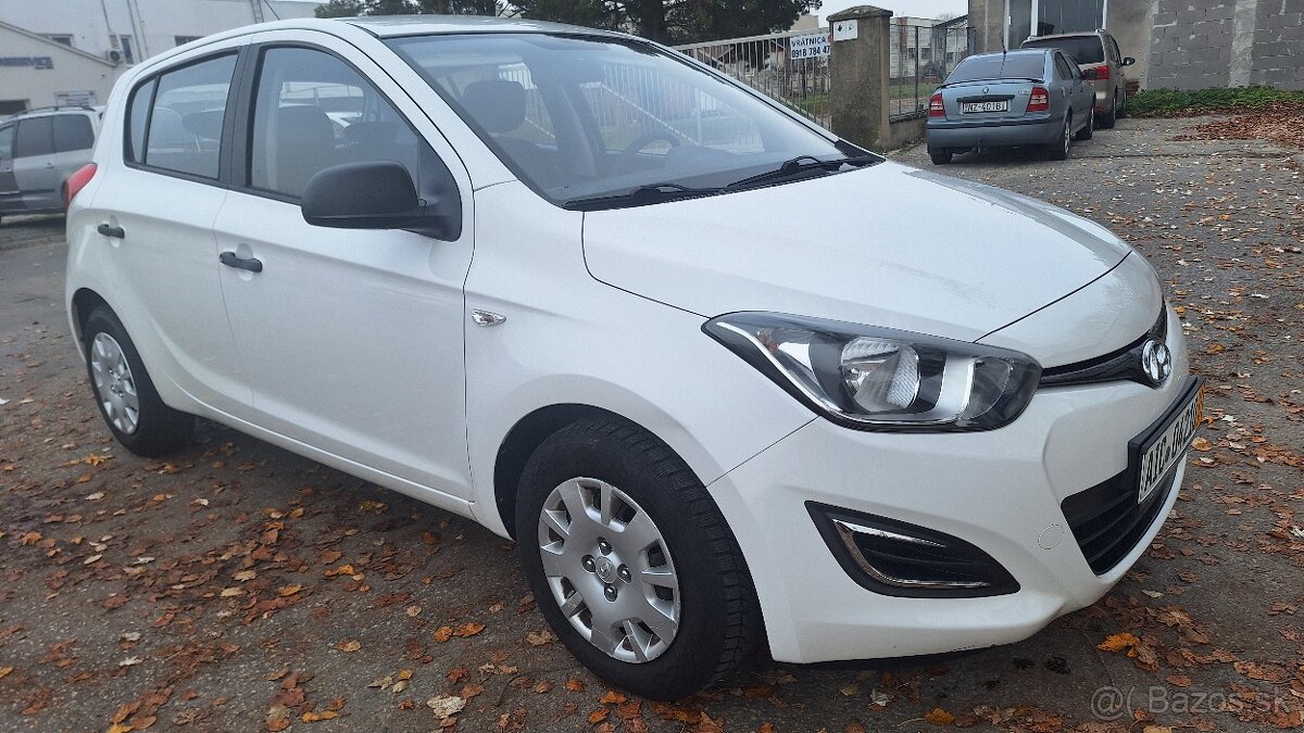 HYUNDAI I20 1.2 BENZ 5DV - 3