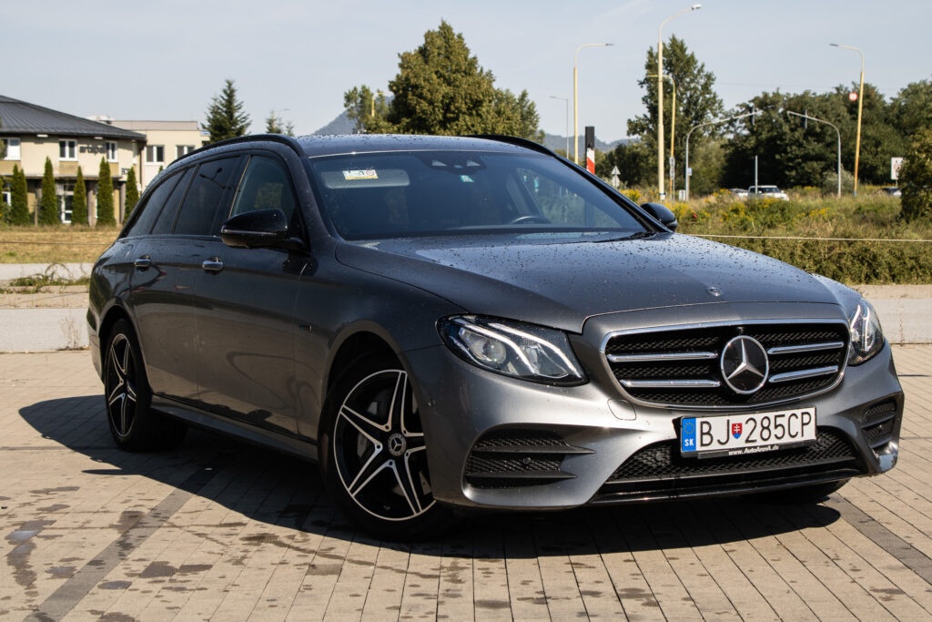 Mercedes Benz E 300 de T Avantgarde (2020) - 3