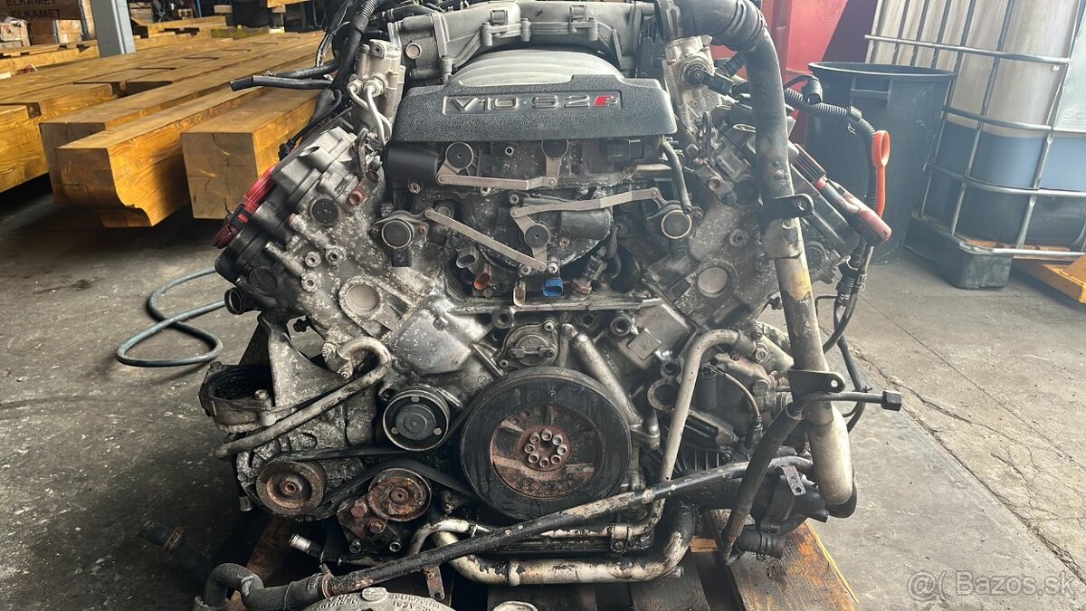 Motor 5,2 FSi V10 kód: BXA, BSM - 3