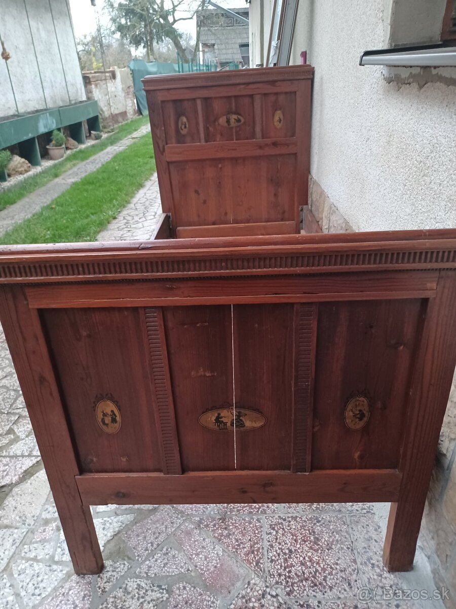 starožitná postel - 3