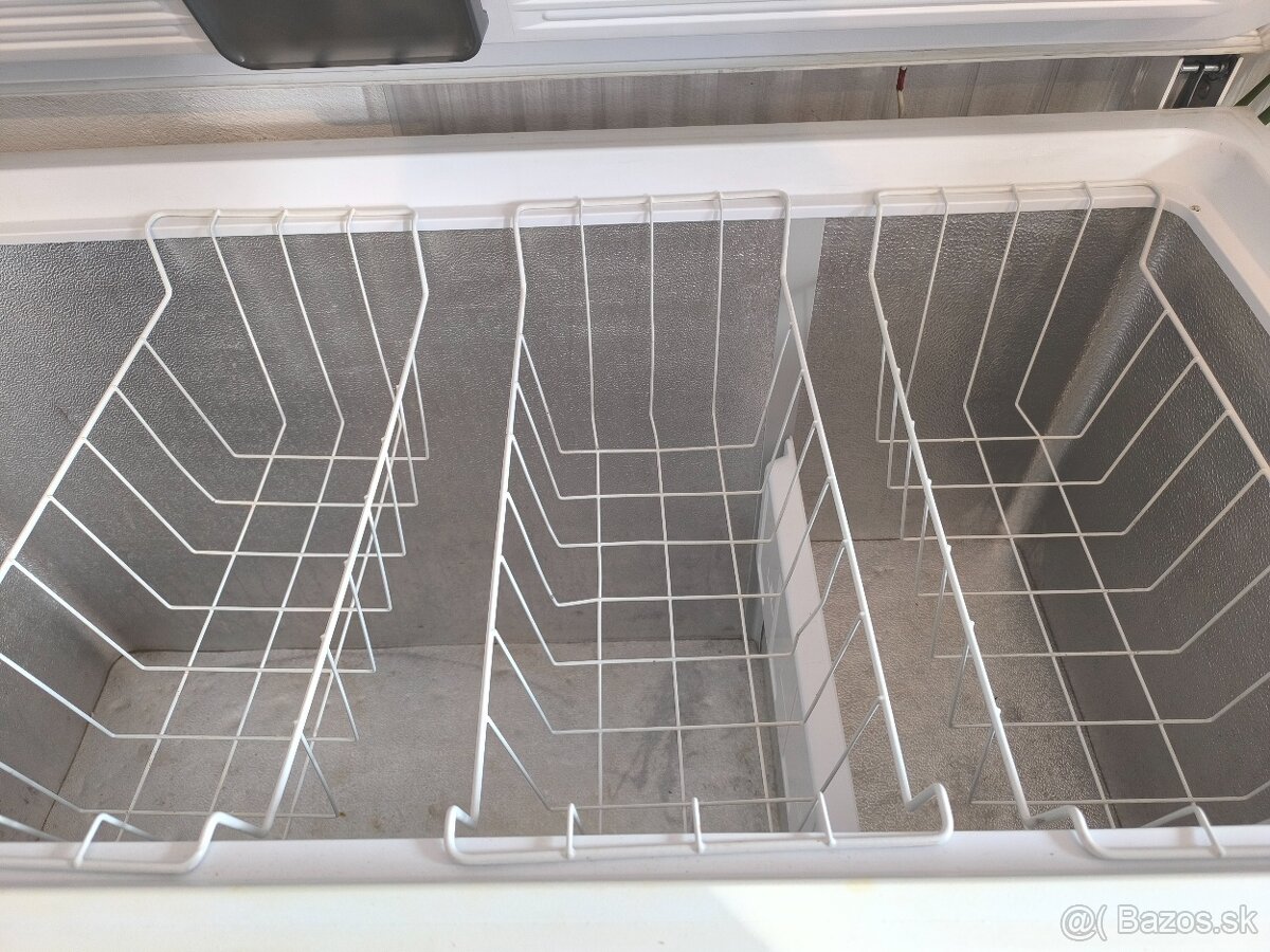 Truhlová mraznička - 3