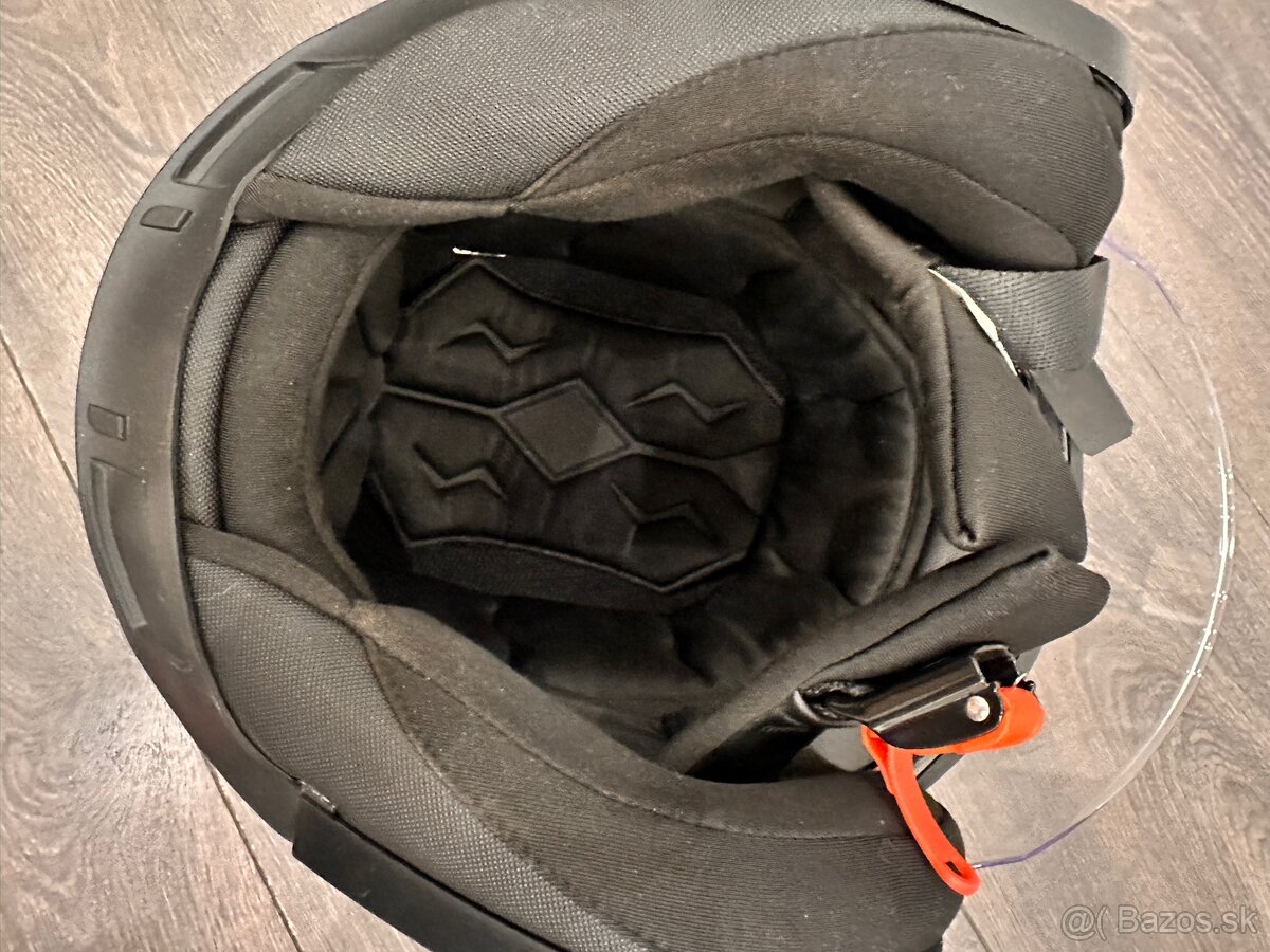 Prilba na skúter - 3