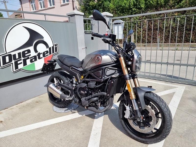 Benelli Leoncino 800 - 3