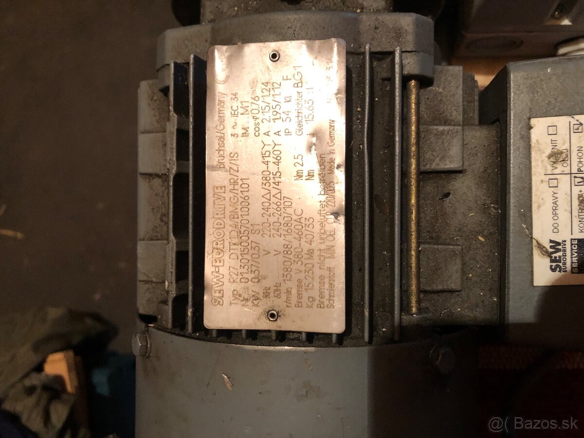 Elektro motor z prevodovkou - 3