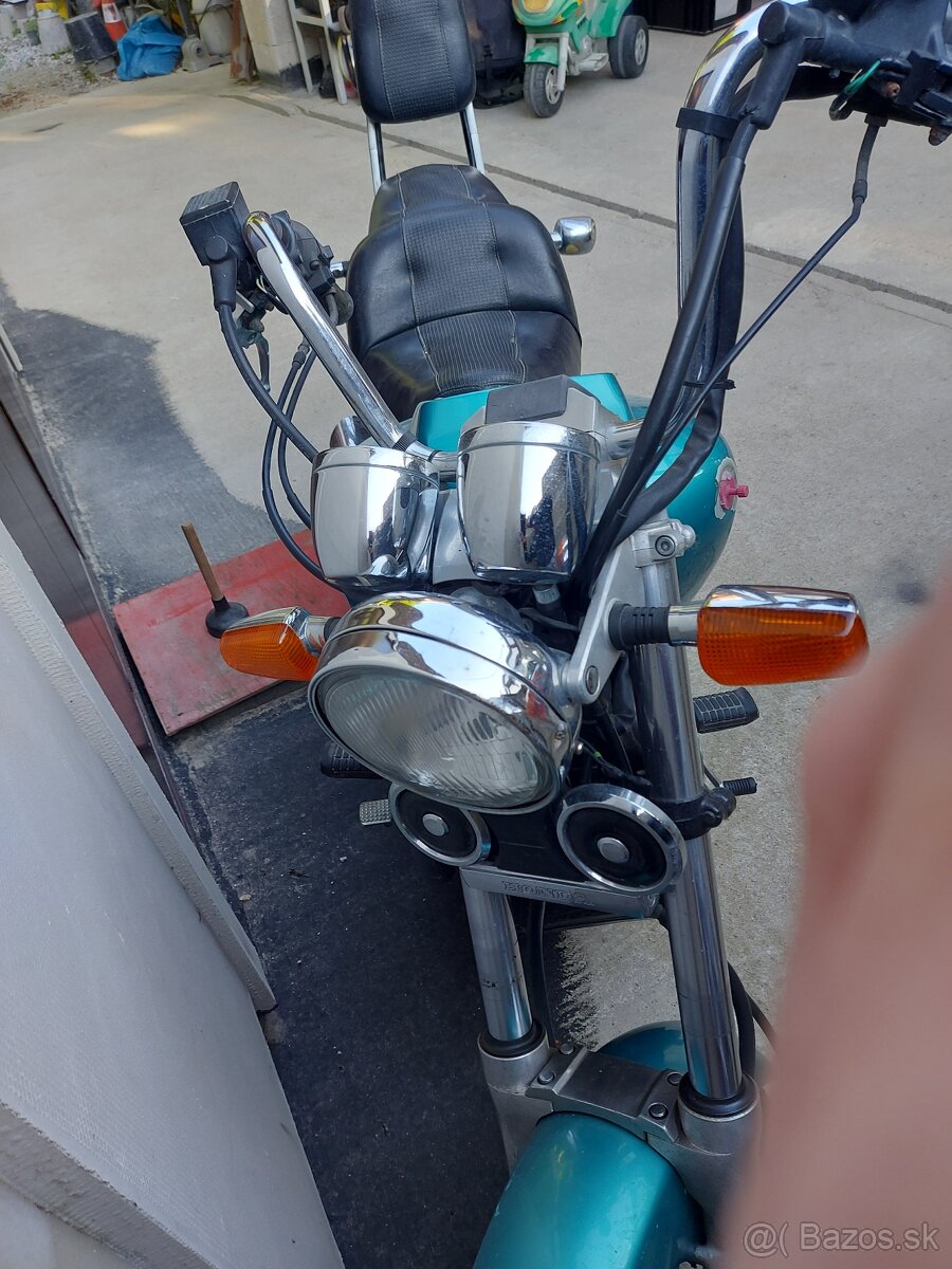 Predám Honda VT 1100 Shadow - 3